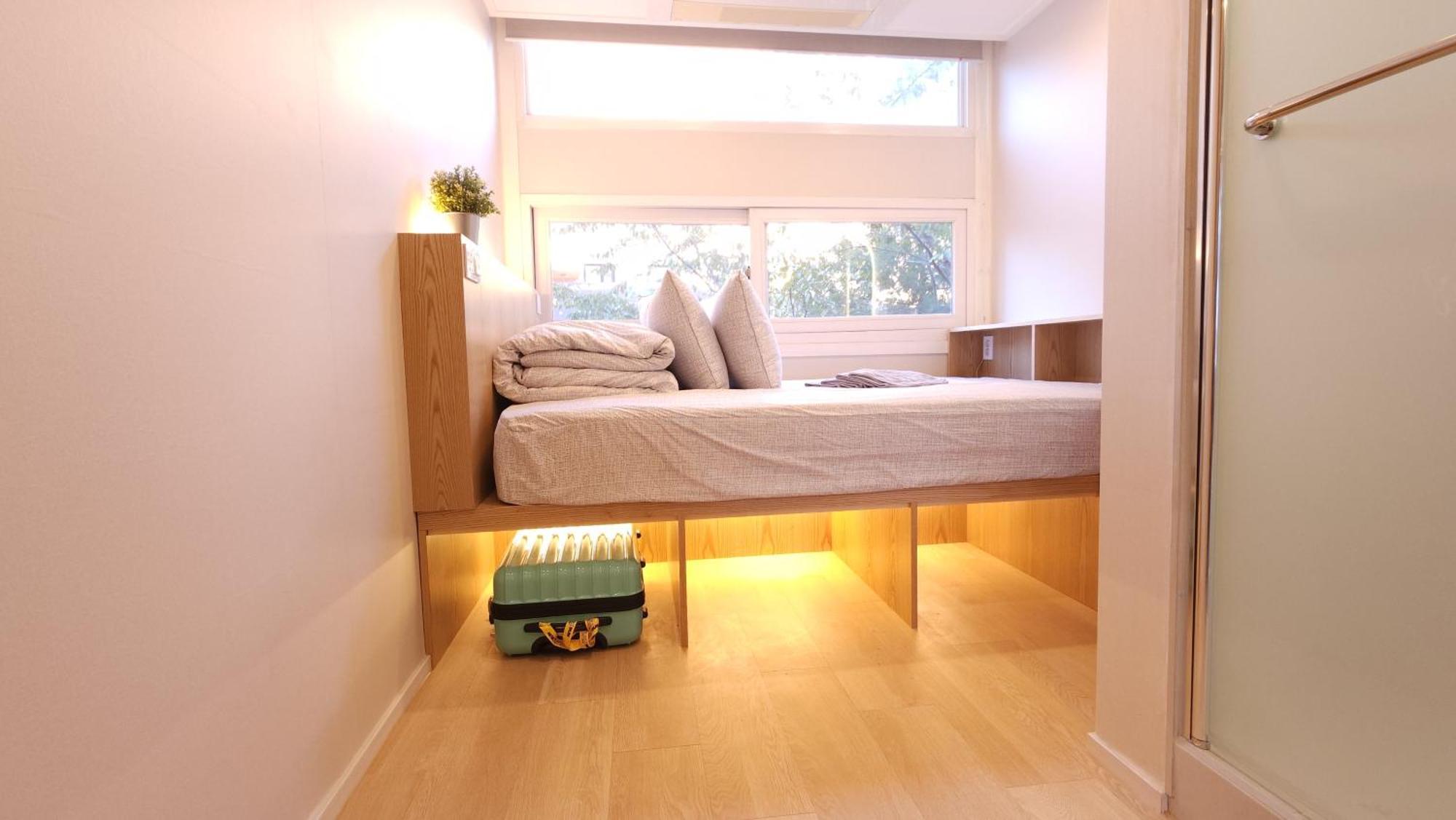 Oyo Hostel Myeongdong 6 Seoul Bagian luar foto