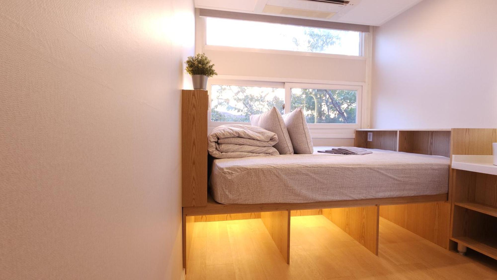 Oyo Hostel Myeongdong 6 Seoul Bagian luar foto