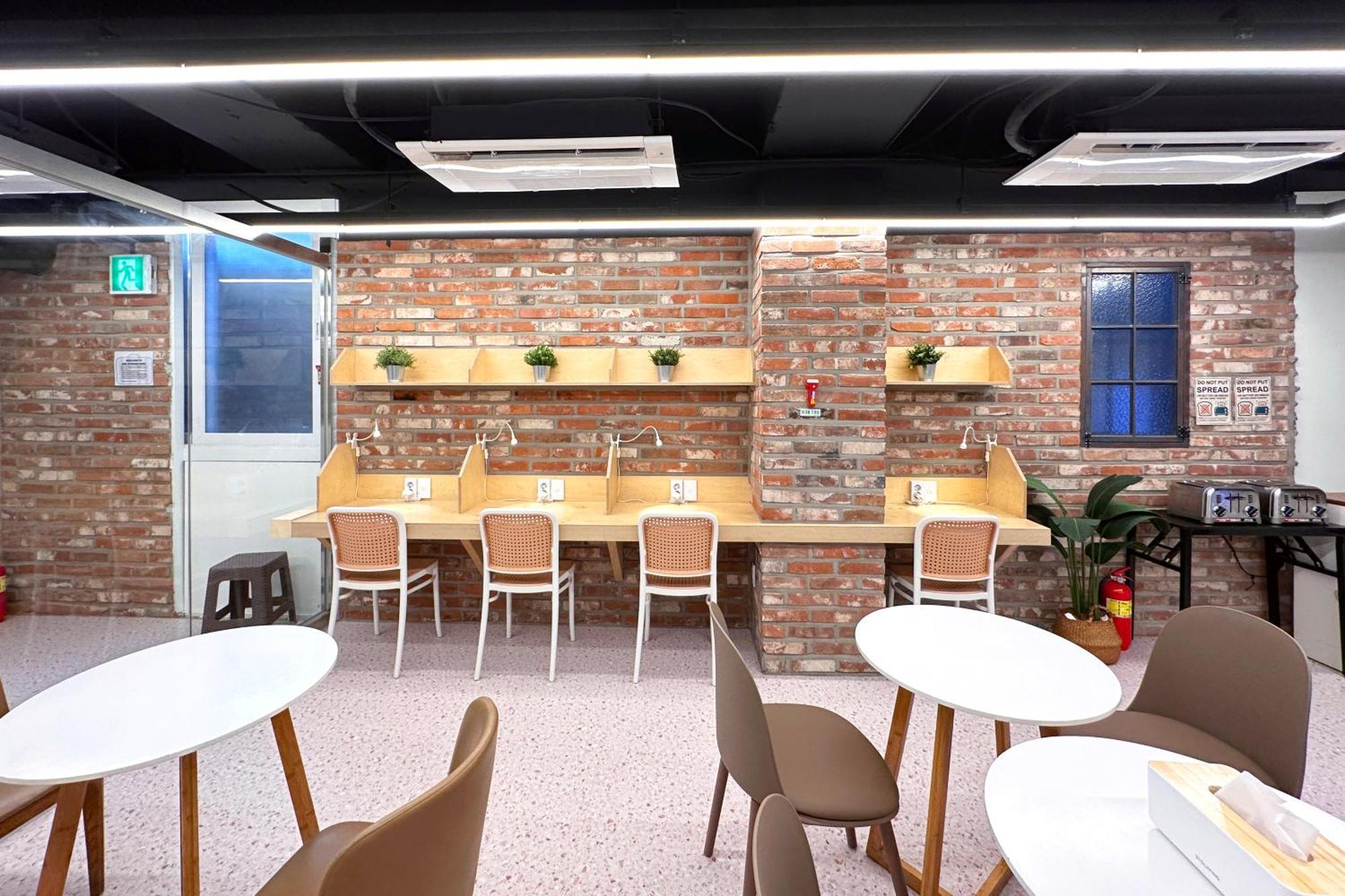 Oyo Hostel Myeongdong 6 Seoul Bagian luar foto